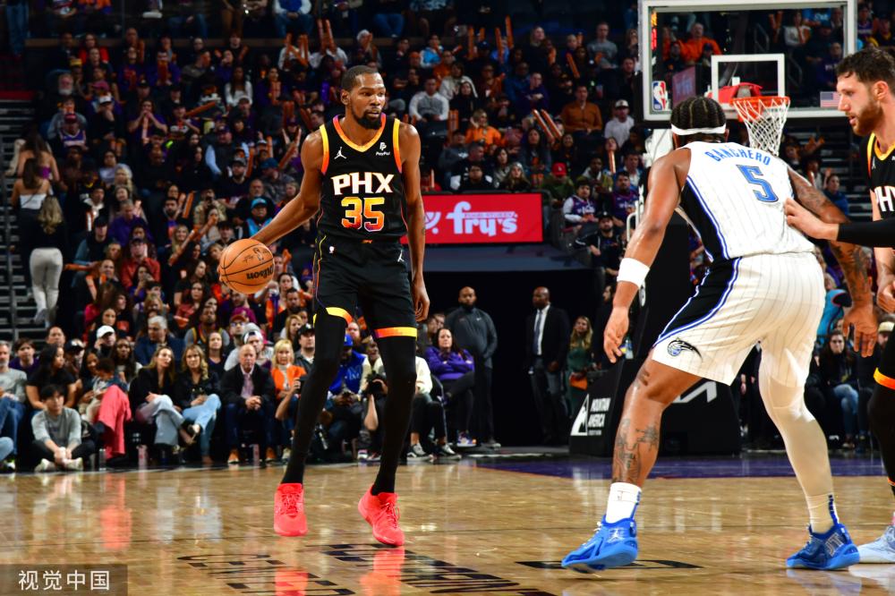 轻化阵容的 轻化阵容的